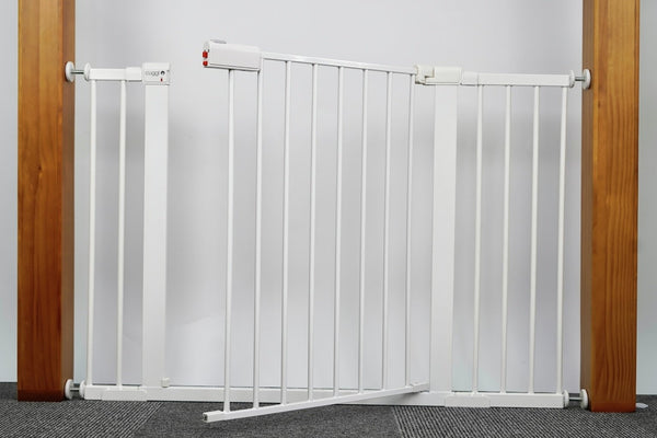 Cuggl Extra Wide Safety Gate - White 13410147
