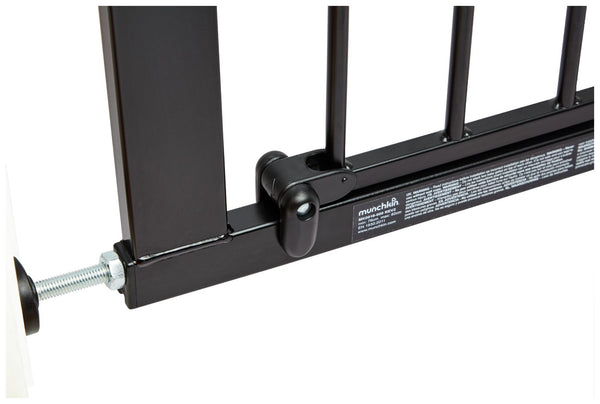 Munchkin Lindam Maxi Safety Gate Black 17800863