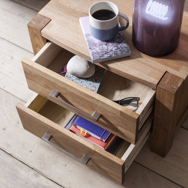 Vermont Solid Oak Bedside Table Chest in Natural Oak